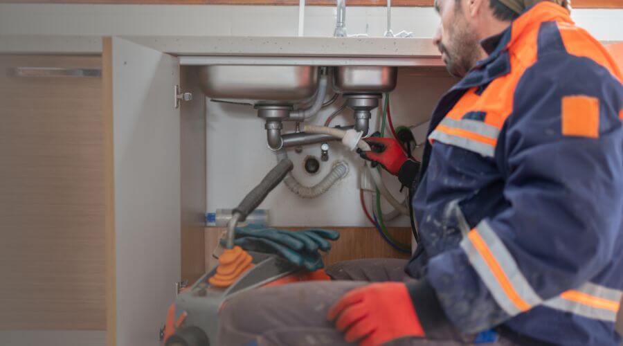 Professional slab leak plumber services in Wickett, TX